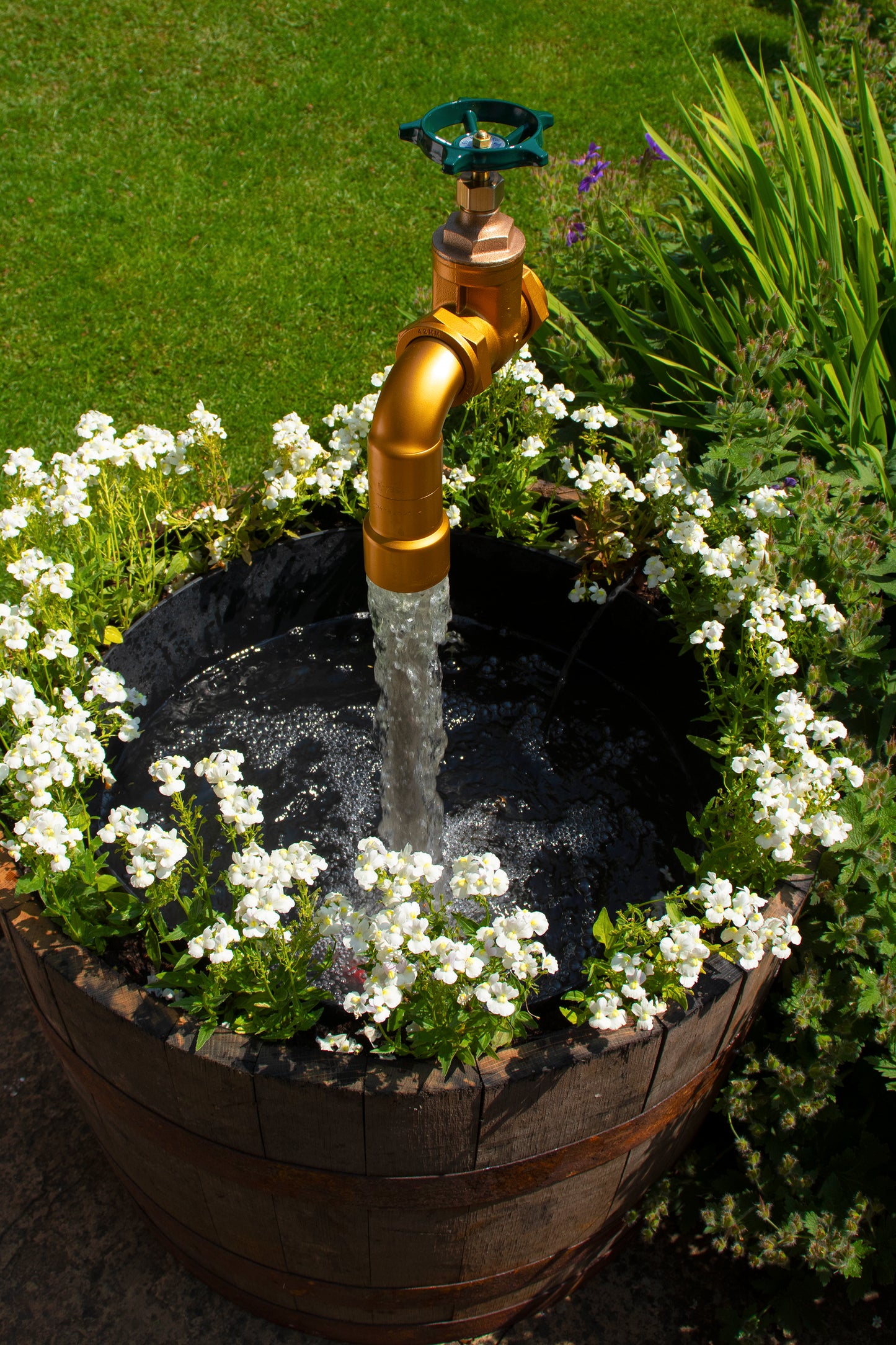 Giant Tap & Pump (container not included)