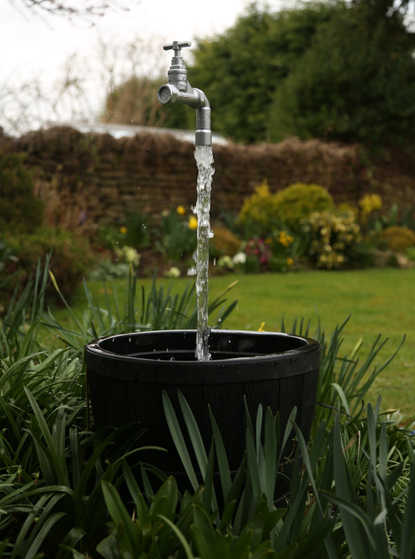 22mm Floating Tap Water Feature Including Pump (container not included) FREE UK DELIVERY