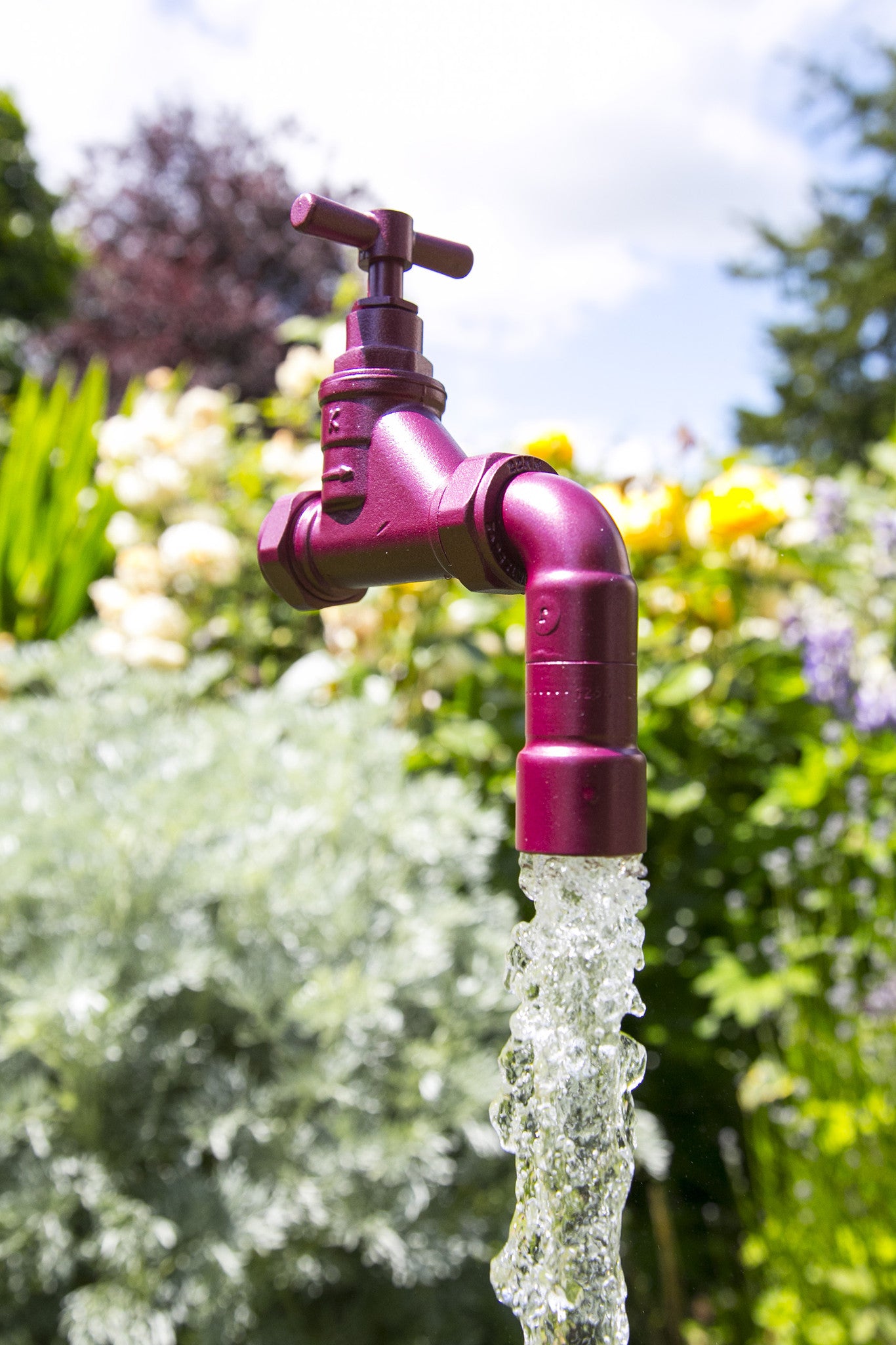 22mm Floating Tap Water Feature Including Pump (container not included)